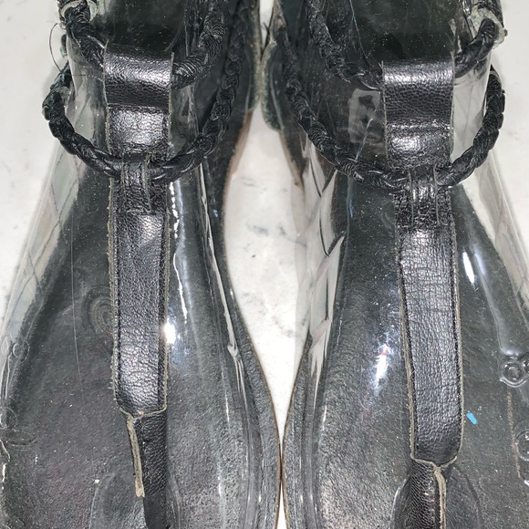 Naughty Monkey Sandals - Picture 2 of 7